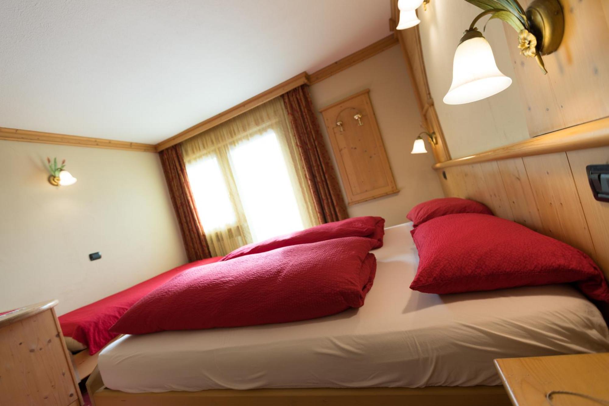 Hotel Champagne Livigno Exterior foto